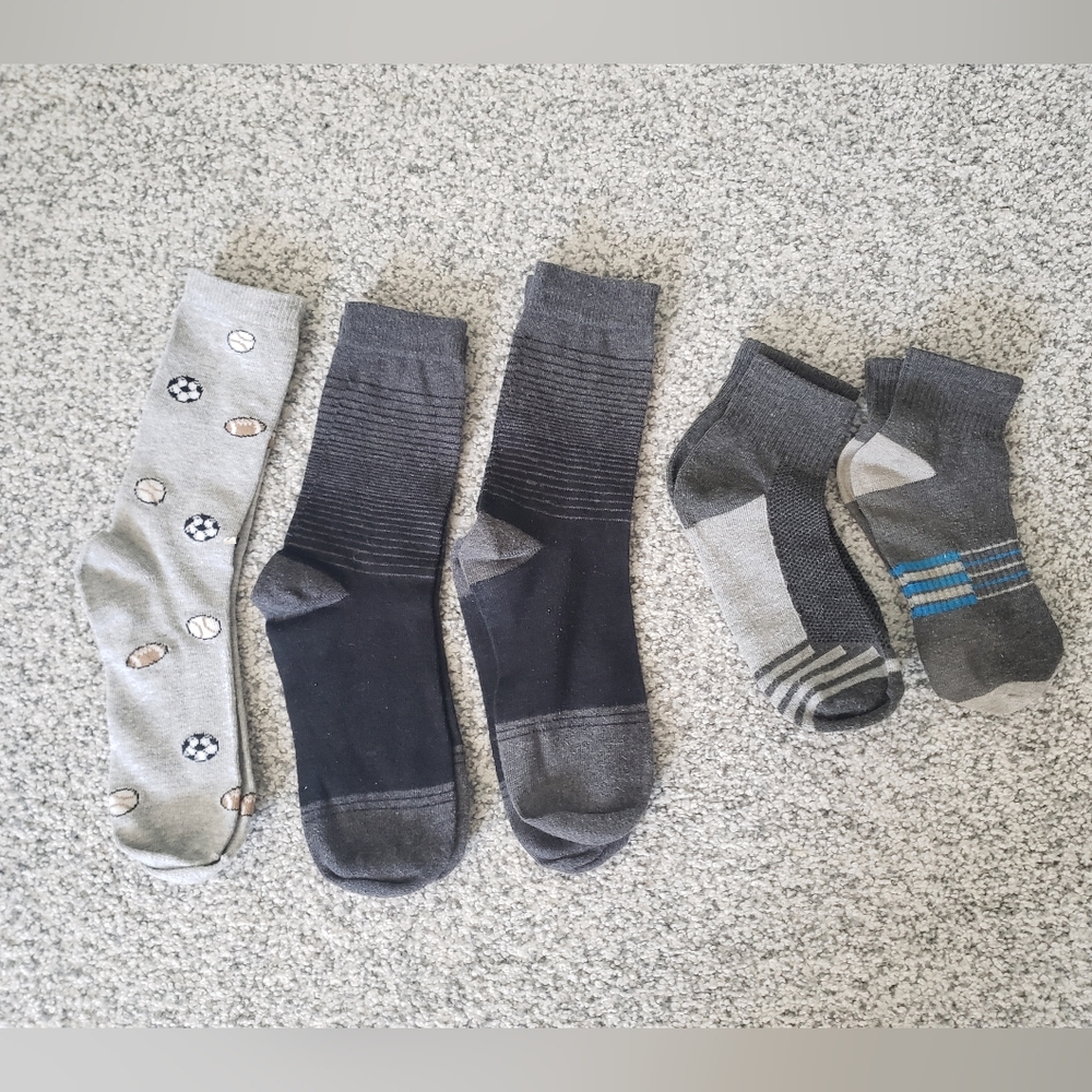 Kids' Gray and Black Socks Set